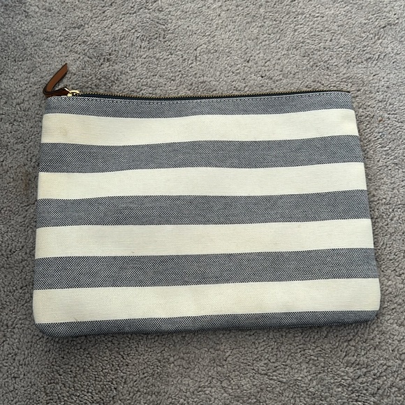 Clutch - Picture 2 of 3